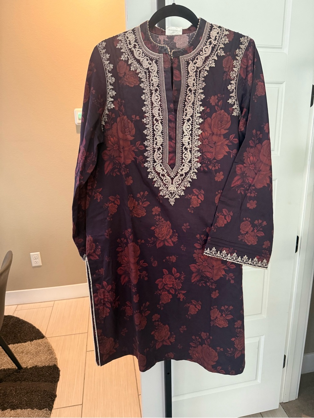 Embroidered Long Sleeve Floral Tunic Dress in Dark Plum